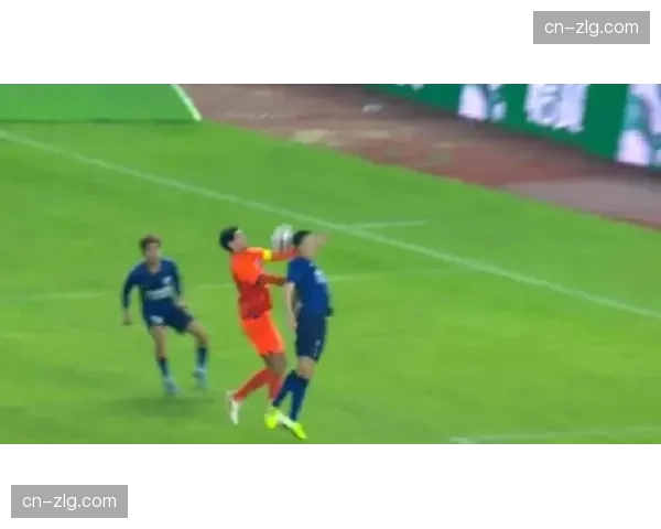 “评论：VAR介入频率再引热议，中超裁判尺度统一路在何方？”